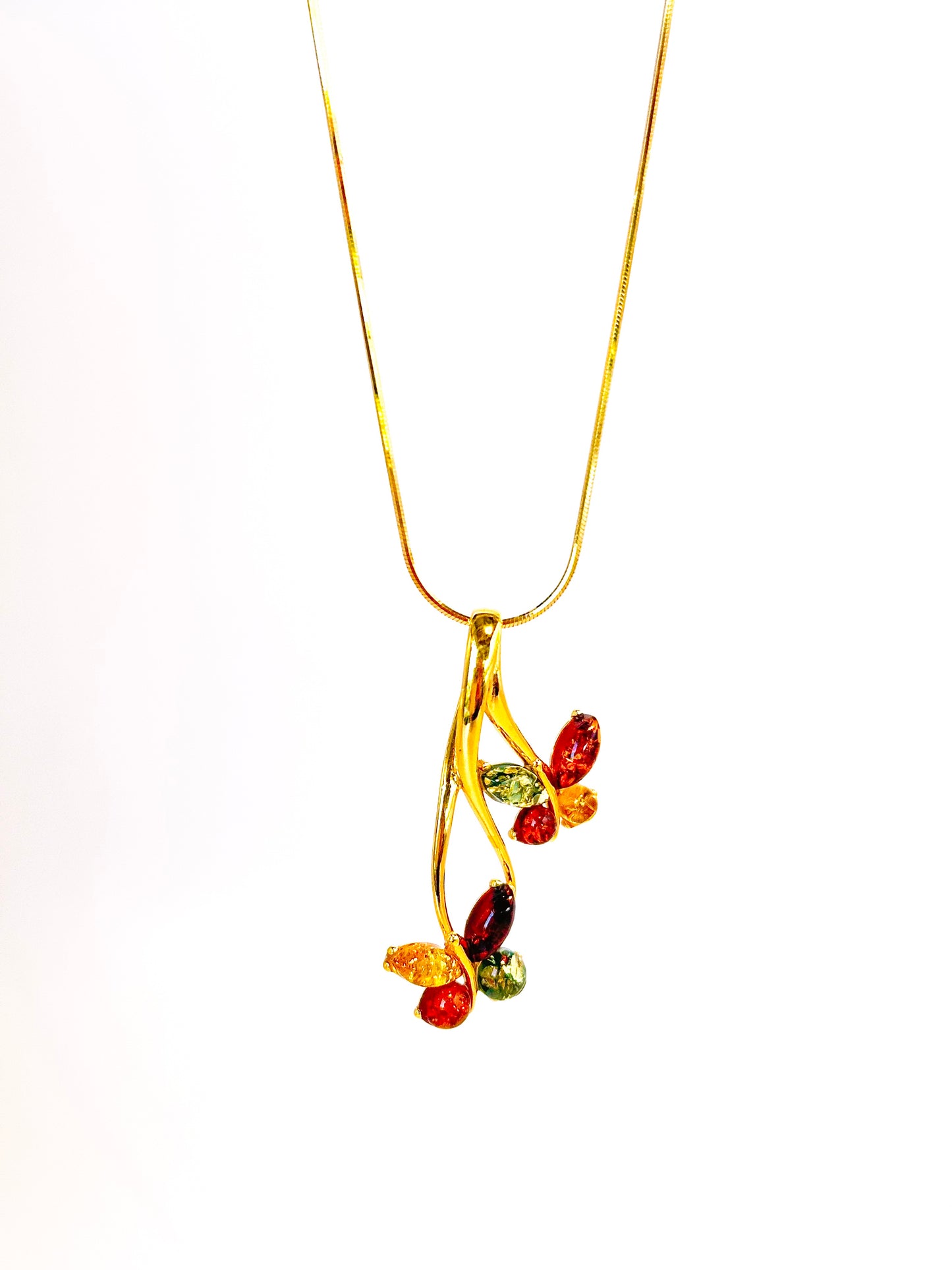 Romantisches Schmetterling-Collier aus vergoldetem 925 Silber mit echtem Bernstein