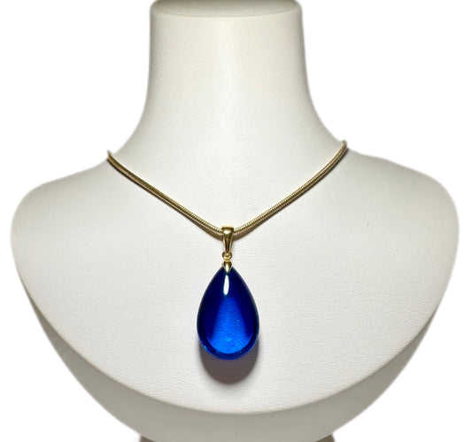 Die Tiefe der Karibik – seltener blauer Bernstein